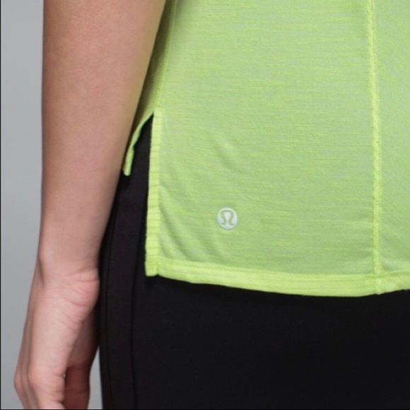 LULULEMON T-Shirt - Picture 5 of 8